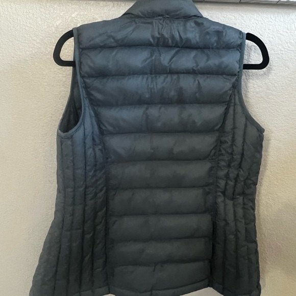 32 Degrees light blue Puffer Vest - Picture 6 of 7